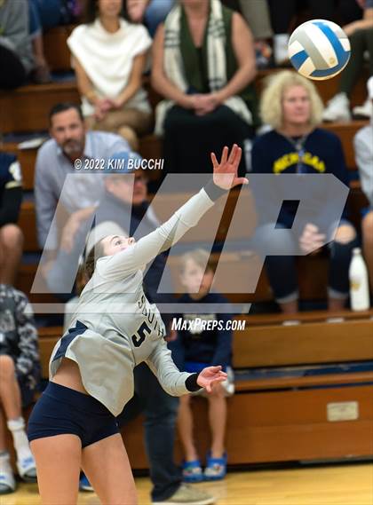 Thumbnail 1 in Utica Ford @ Grosse Pointe South photogallery.