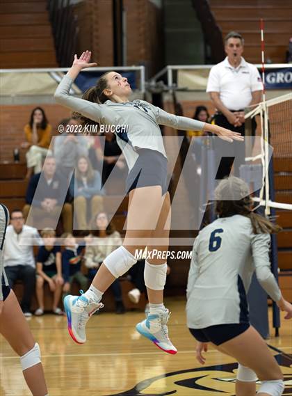 Thumbnail 2 in Utica Ford @ Grosse Pointe South photogallery.