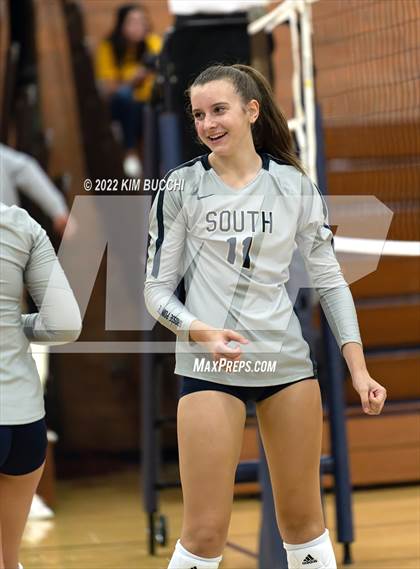 Thumbnail 3 in Utica Ford @ Grosse Pointe South photogallery.
