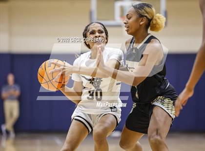 Thumbnail 2 in Sprayberry vs. Kell (Region 6-6A Championship) photogallery.