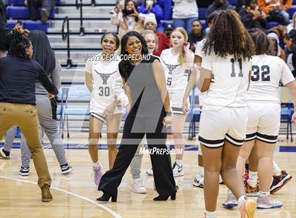 Thumbnail 3 in Sprayberry vs. Kell (Region 6-6A Championship) photogallery.
