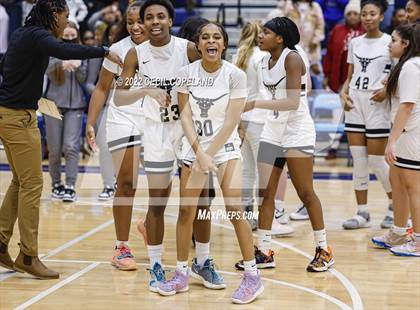 Thumbnail 1 in Sprayberry vs. Kell (Region 6-6A Championship) photogallery.
