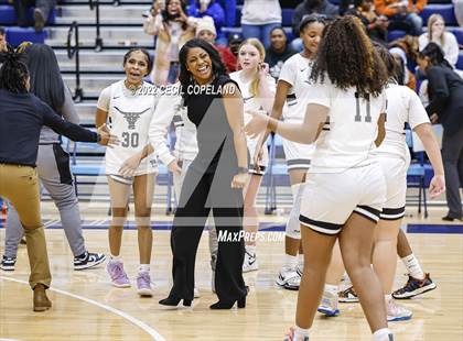 Thumbnail 2 in Sprayberry vs. Kell (Region 6-6A Championship) photogallery.