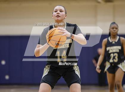Thumbnail 3 in Sprayberry vs. Kell (Region 6-6A Championship) photogallery.