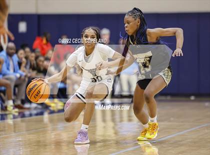 Thumbnail 3 in Sprayberry vs. Kell (Region 6-6A Championship) photogallery.