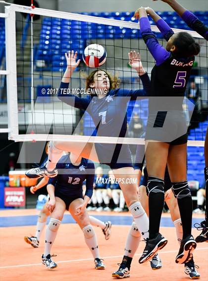 Thumbnail 3 in Fayetteville vs. Har-Ber (AAA 7A Final) photogallery.