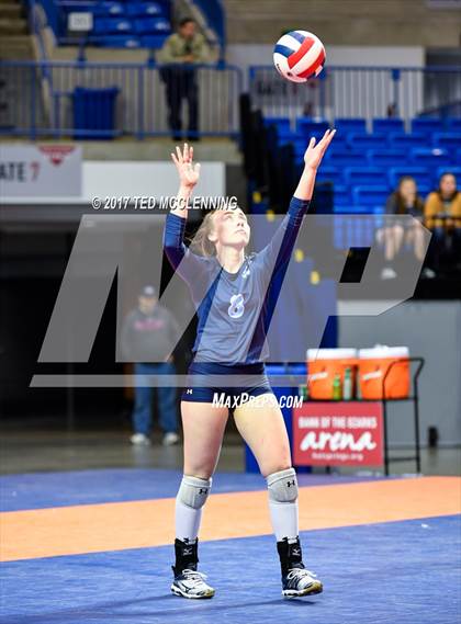 Thumbnail 3 in Fayetteville vs. Har-Ber (AAA 7A Final) photogallery.