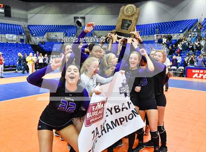 Thumbnail 1 in Fayetteville vs. Har-Ber (AAA 7A Final) photogallery.