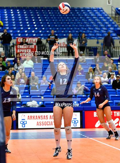 Thumbnail 2 in Fayetteville vs. Har-Ber (AAA 7A Final) photogallery.