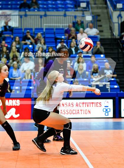Thumbnail 1 in Fayetteville vs. Har-Ber (AAA 7A Final) photogallery.