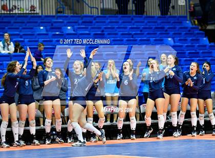 Thumbnail 3 in Fayetteville vs. Har-Ber (AAA 7A Final) photogallery.