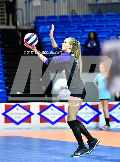 Thumbnail 3 in Fayetteville vs. Har-Ber (AAA 7A Final) photogallery.