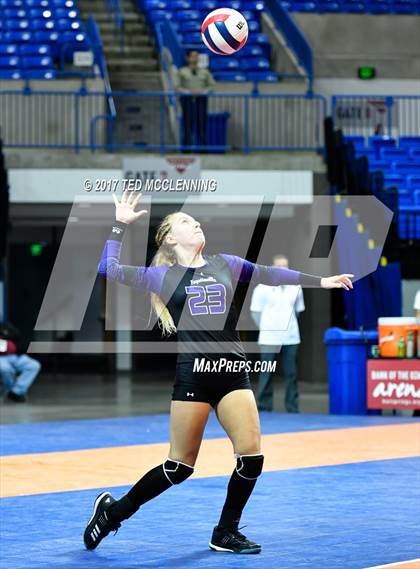 Thumbnail 1 in Fayetteville vs. Har-Ber (AAA 7A Final) photogallery.