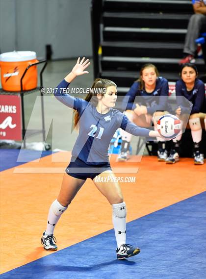 Thumbnail 2 in Fayetteville vs. Har-Ber (AAA 7A Final) photogallery.
