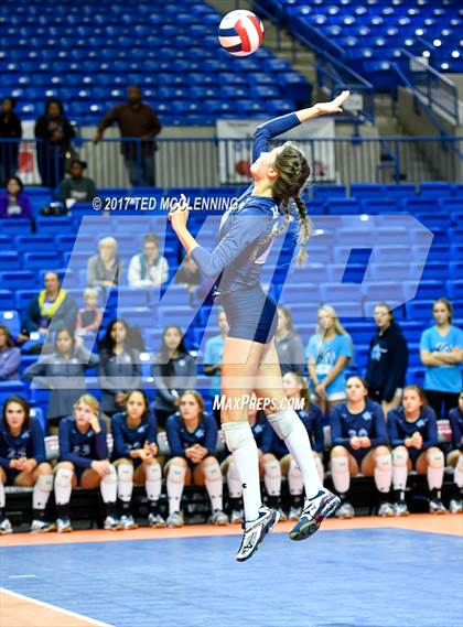 Thumbnail 2 in Fayetteville vs. Har-Ber (AAA 7A Final) photogallery.