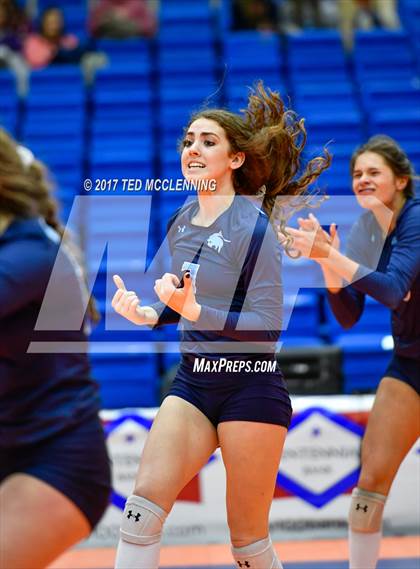 Thumbnail 2 in Fayetteville vs. Har-Ber (AAA 7A Final) photogallery.