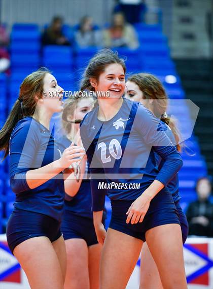 Thumbnail 3 in Fayetteville vs. Har-Ber (AAA 7A Final) photogallery.