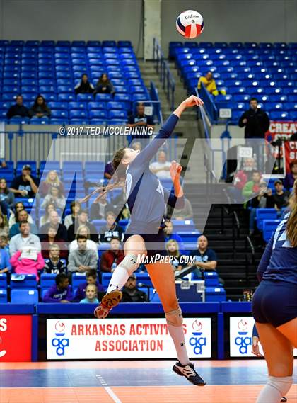Thumbnail 1 in Fayetteville vs. Har-Ber (AAA 7A Final) photogallery.