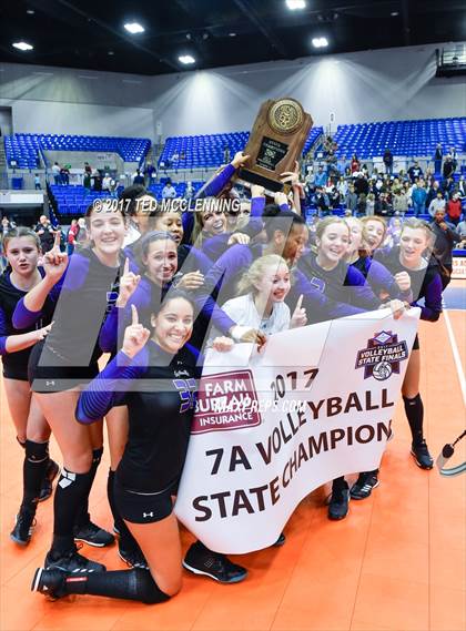 Thumbnail 3 in Fayetteville vs. Har-Ber (AAA 7A Final) photogallery.
