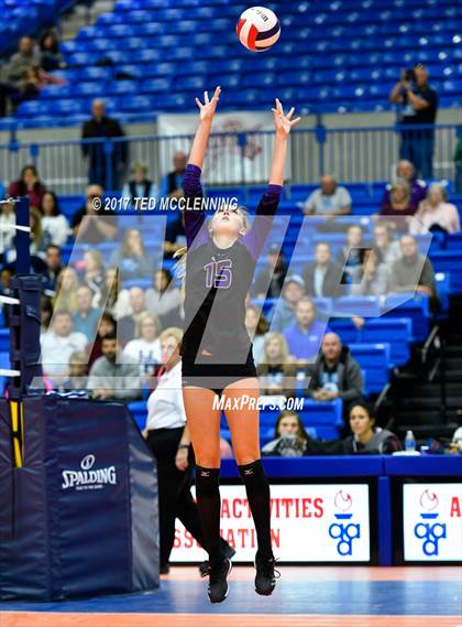 Thumbnail 1 in Fayetteville vs. Har-Ber (AAA 7A Final) photogallery.