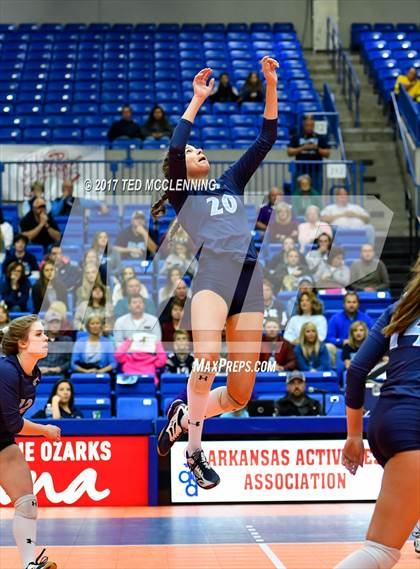 Thumbnail 3 in Fayetteville vs. Har-Ber (AAA 7A Final) photogallery.