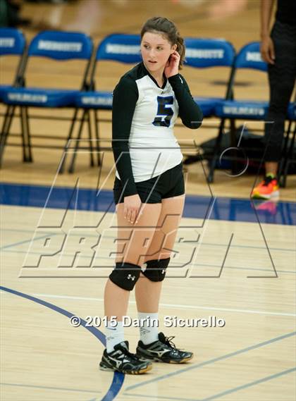 Thumbnail 3 in Mesquite vs. Highland photogallery.