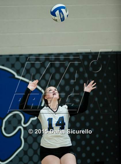 Thumbnail 2 in Mesquite vs. Highland photogallery.