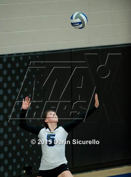 Thumbnail 2 in Mesquite vs. Highland photogallery.