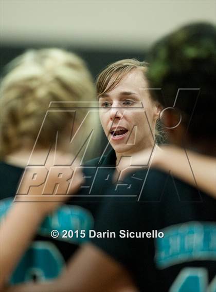 Thumbnail 3 in Mesquite vs. Highland photogallery.