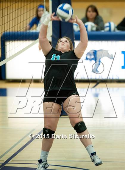 Thumbnail 3 in Mesquite vs. Highland photogallery.