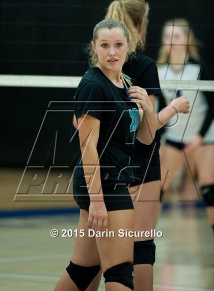 Thumbnail 3 in Mesquite vs. Highland photogallery.