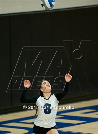 Thumbnail 2 in Mesquite vs. Highland photogallery.