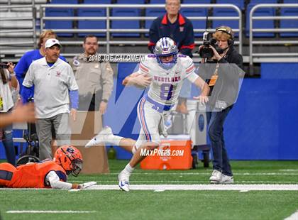 Thumbnail 1 in Brandeis vs Westlake (UIL 6A Quarterfinal) photogallery.
