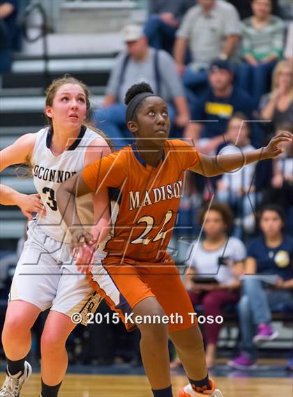 Thumbnail 1 in O'Connor vs. Madison (UIL 6A Bi-District Playoff) photogallery.