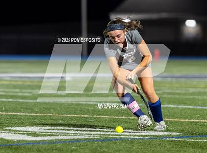 Thumbnail 3 in Eastport South Manor vs Harborfield (NYSPHSAA Class B Qualifer) photogallery.