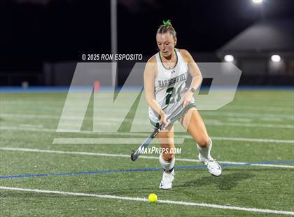 Thumbnail 2 in Eastport South Manor vs Harborfield (NYSPHSAA Class B Qualifer) photogallery.