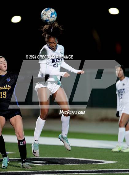 Thumbnail 3 in Plano West vs Frenship photogallery.