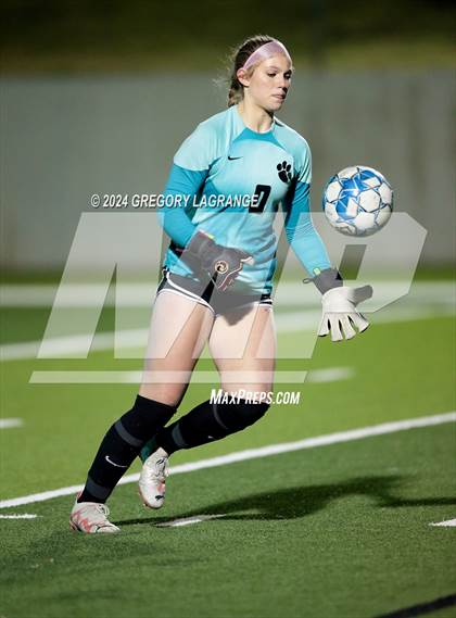 Thumbnail 3 in Plano West vs Frenship photogallery.