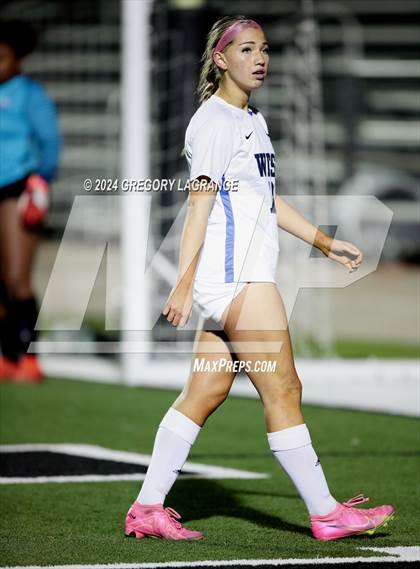 Thumbnail 2 in Plano West vs Frenship photogallery.