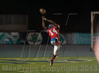 Thumbnail 2 in Holtville vs. Crawford (CIF SDS D5 Final) photogallery.