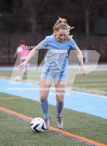 Thumbnail 3 in Oakton @ Yorktown photogallery.