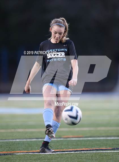 Thumbnail 3 in Oakton @ Yorktown photogallery.