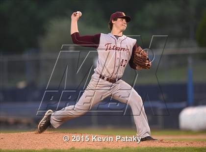 Thumbnail 3 in Sheehan vs. East Catholic (CIAC Class M Semifinal) photogallery.