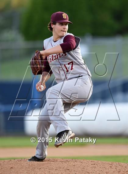 Thumbnail 2 in Sheehan vs. East Catholic (CIAC Class M Semifinal) photogallery.