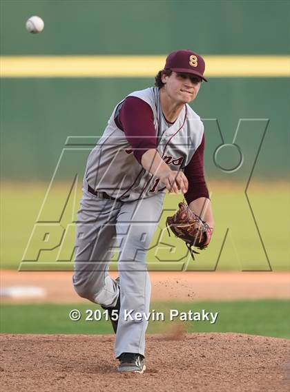 Thumbnail 3 in Sheehan vs. East Catholic (CIAC Class M Semifinal) photogallery.