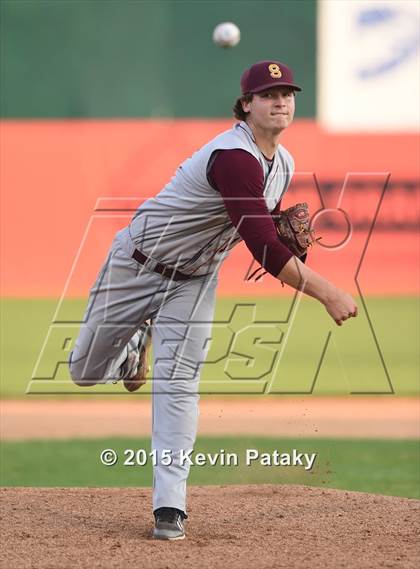 Thumbnail 2 in Sheehan vs. East Catholic (CIAC Class M Semifinal) photogallery.