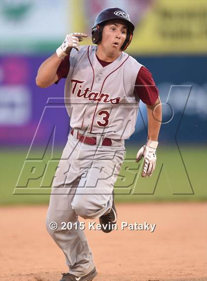 Thumbnail 3 in Sheehan vs. East Catholic (CIAC Class M Semifinal) photogallery.