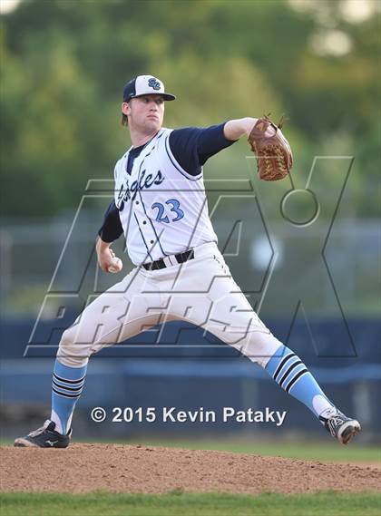 Thumbnail 3 in Sheehan vs. East Catholic (CIAC Class M Semifinal) photogallery.