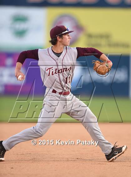 Thumbnail 1 in Sheehan vs. East Catholic (CIAC Class M Semifinal) photogallery.
