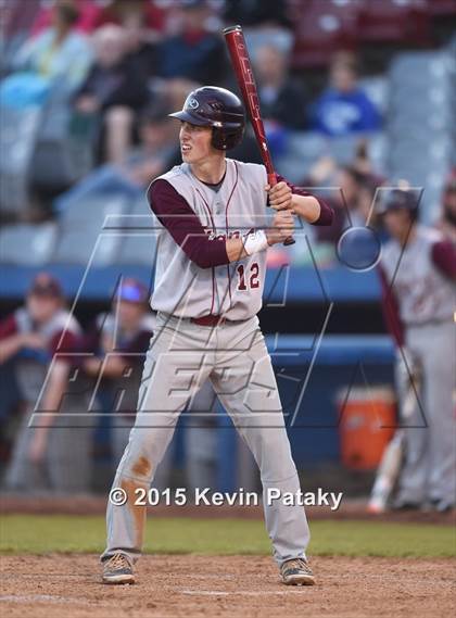 Thumbnail 3 in Sheehan vs. East Catholic (CIAC Class M Semifinal) photogallery.